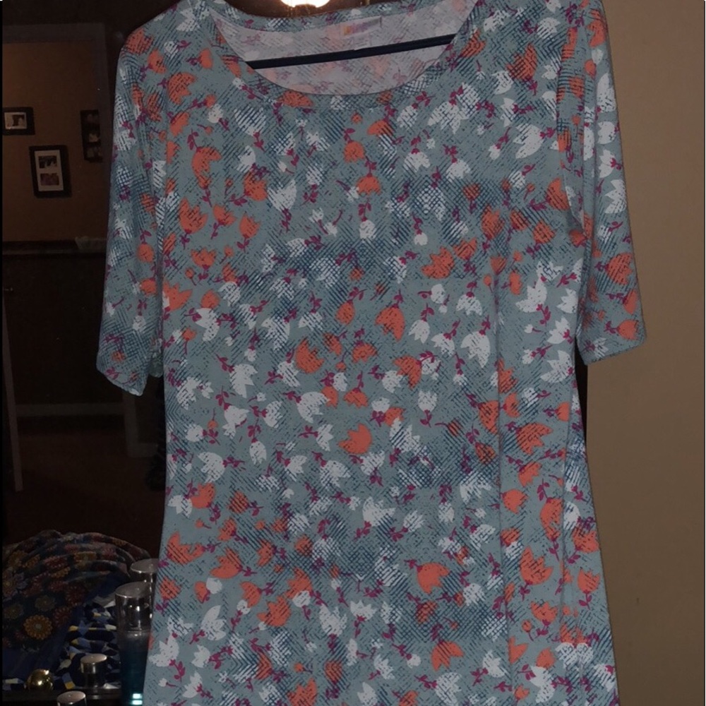 Lularoe Julia - image 1